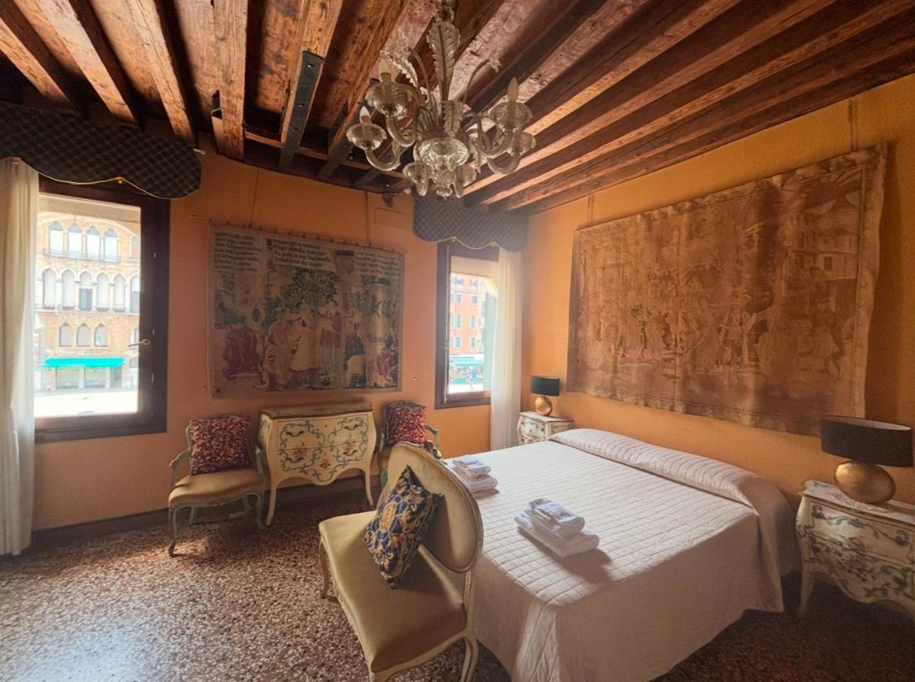 San Firmino Canal View Bed & Breakfast